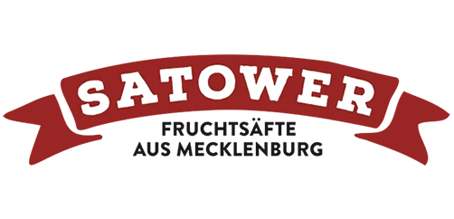 Das Logo zeigt den Schriftzug „SATOWER“ in großen, weißen, leicht gebogenen Großbuchstaben auf einem roten Hintergrund, wodurch ein markanter und auffälliger Eindruck entsteht.